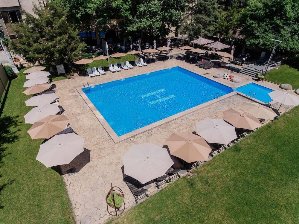 President Hotel by Hrazdan Hotel CJSC Jerevan Exteriér fotografie