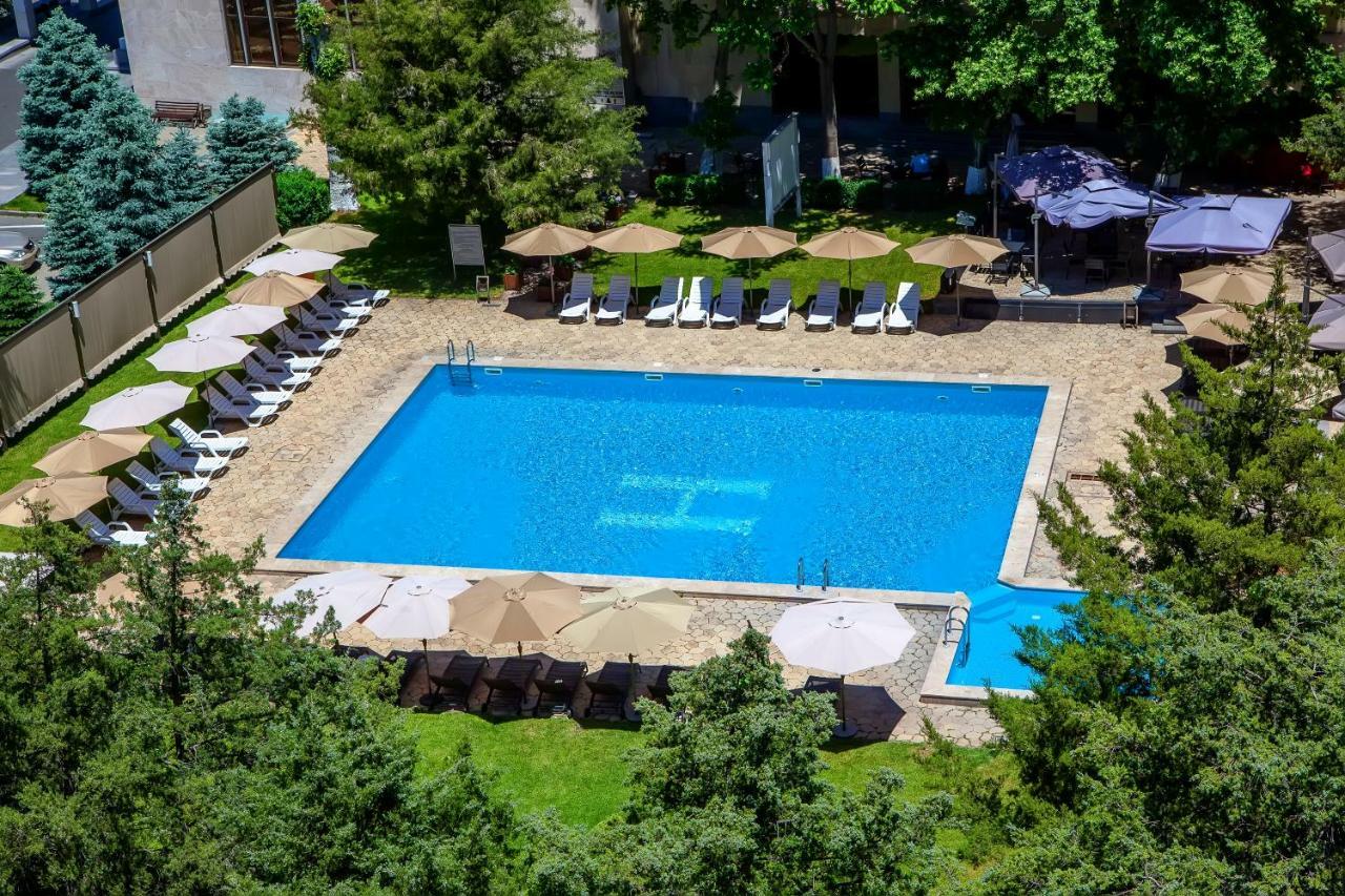 President Hotel by Hrazdan Hotel CJSC Jerevan Exteriér fotografie